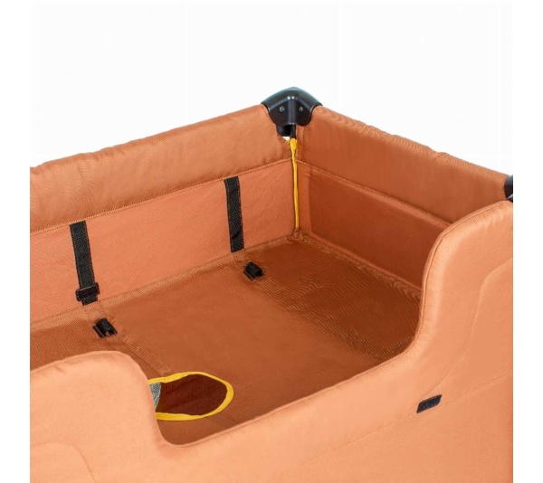 Lion's Den - Bedside Lounge Pet Bed