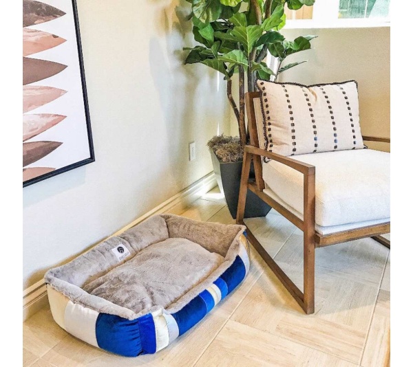 Golden Waves Reversible Pet Bed - MEDIUM