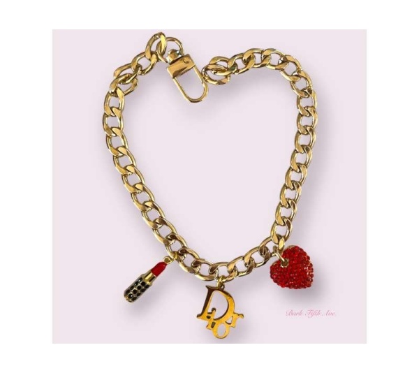Dior-able Rhinestone Heart Charm Dog Necklace - Medium