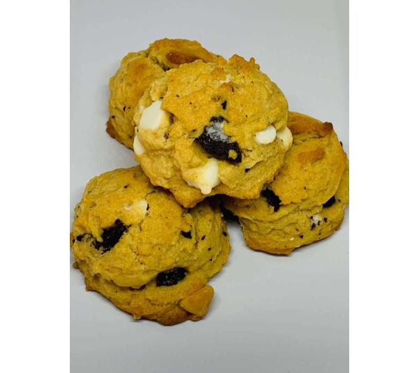 Oreo Chunk Cake Balls