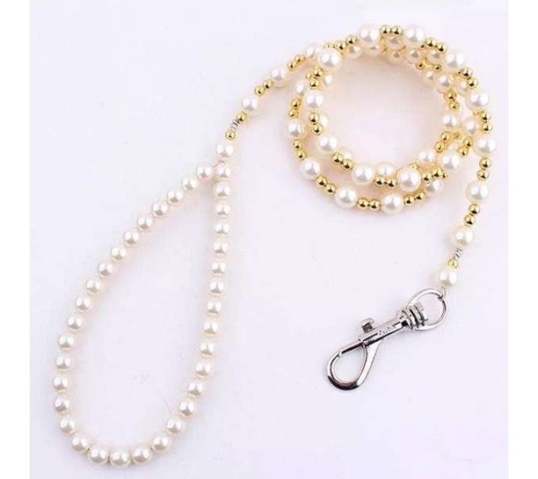 Princess in Pearls Leash