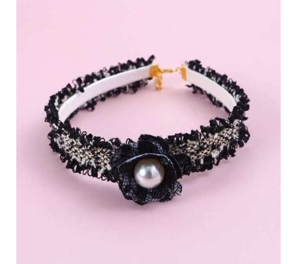 BLACK - Handwoven Tweed Flower Collar Necklace - Medium/Large