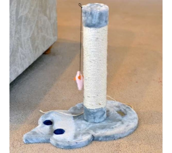 Real Wood Mouse Shape Cat Scratcher Toy, Kitty Sisal Post