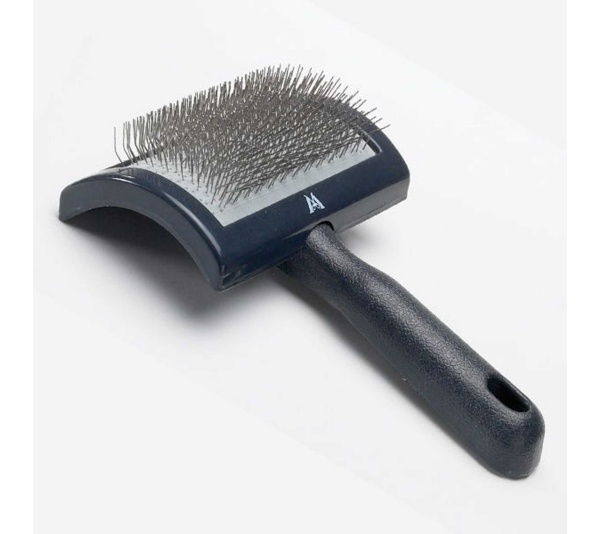 MF Curved Slicker Brush Reg